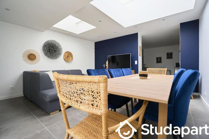 Chambre - 13 m² - 1 pièce