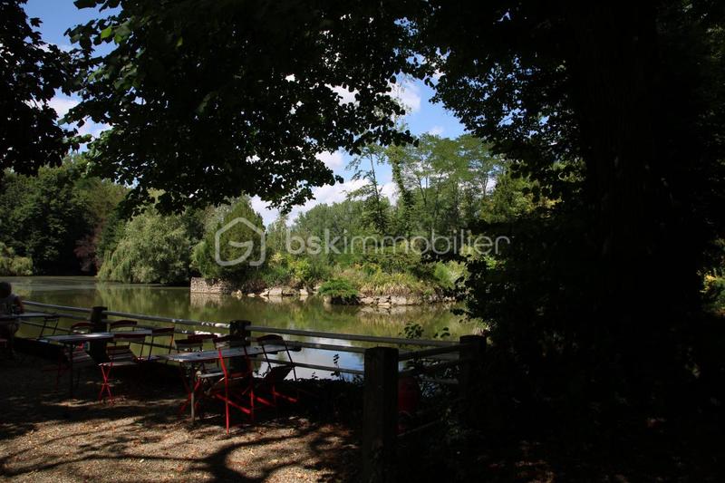 Demeure - 750 m² - 10 pièces