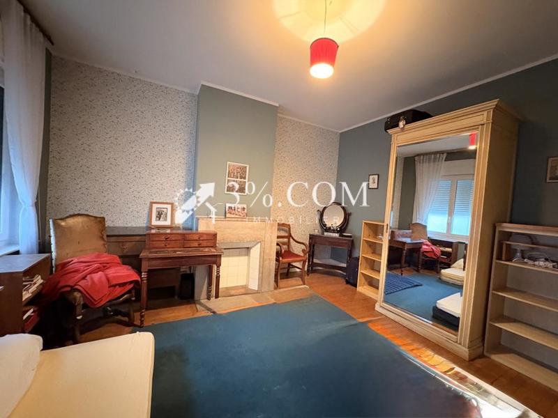 Maison - 192 m² - 10 pièces