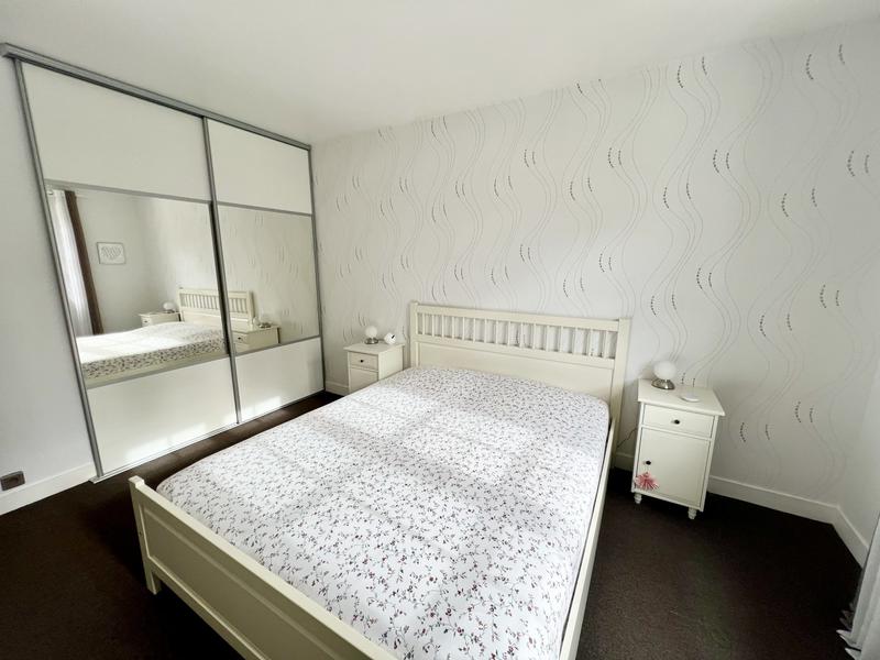 Maison - 180 m² - 7 pièces