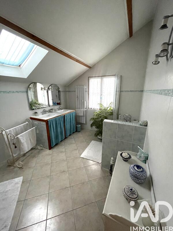 Maison - 102 m² - 6 pièces