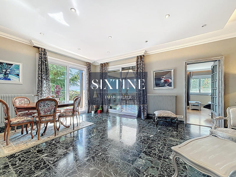 Maison - 144 m² - 10 pièces