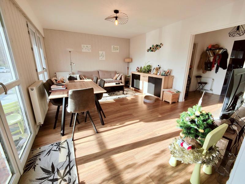 Appartement - 85 m² - 4 pièces