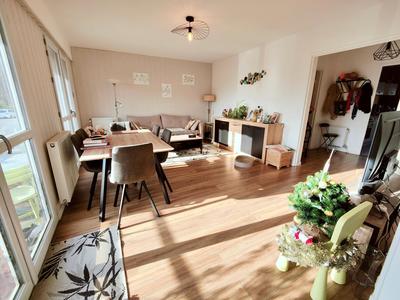 Appartement - 85 m² - 4 pièces