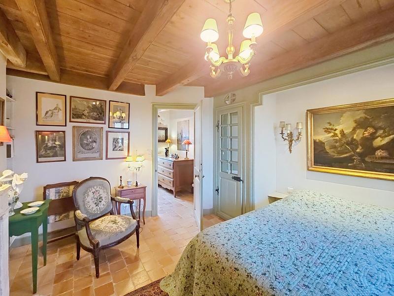 Maison - 167 m² - 7 pièces