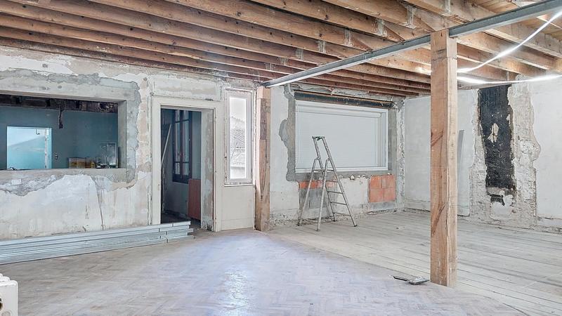 Maison - 250 m² - 5 pièces