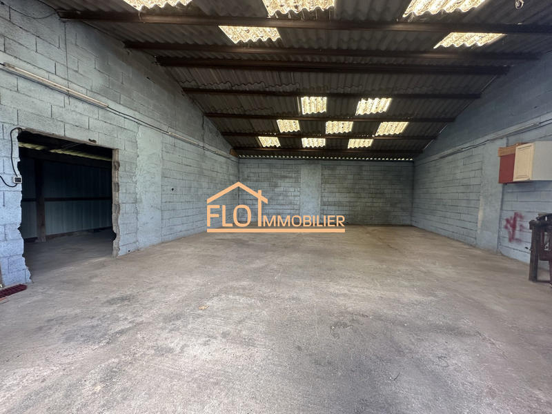 Parking / Garage - 82 m²