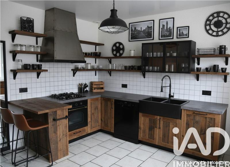 Maison - 98 m² - 3 pièces