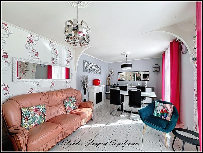 Maison - 88 m² - 5 pièces