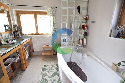 Maison - 77 m² - 6 pièces