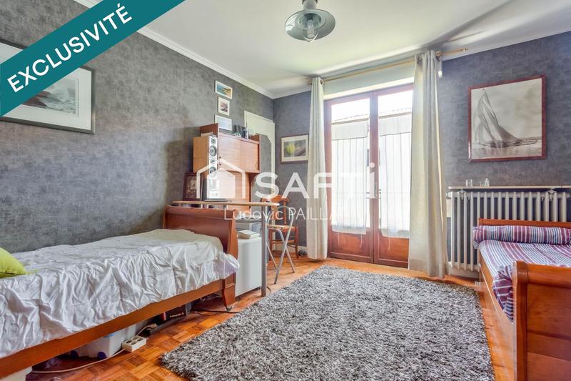 Maison - 140 m² - 6 pièces