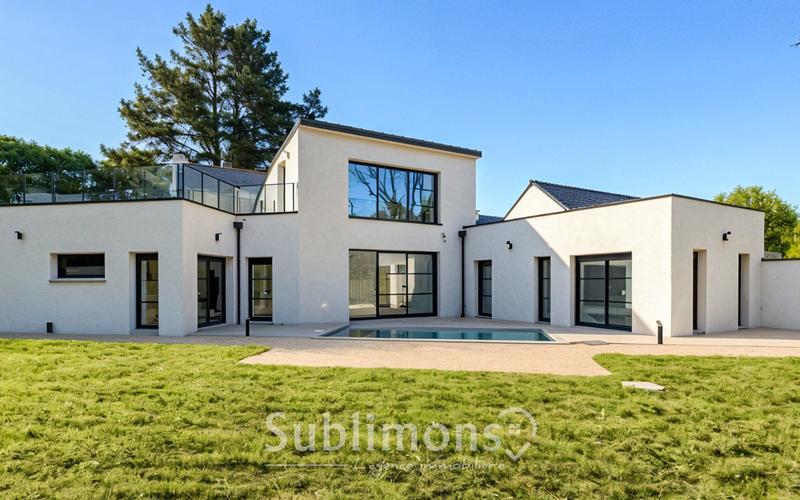 Maison contemporaine - 139 m² - 5 pièces