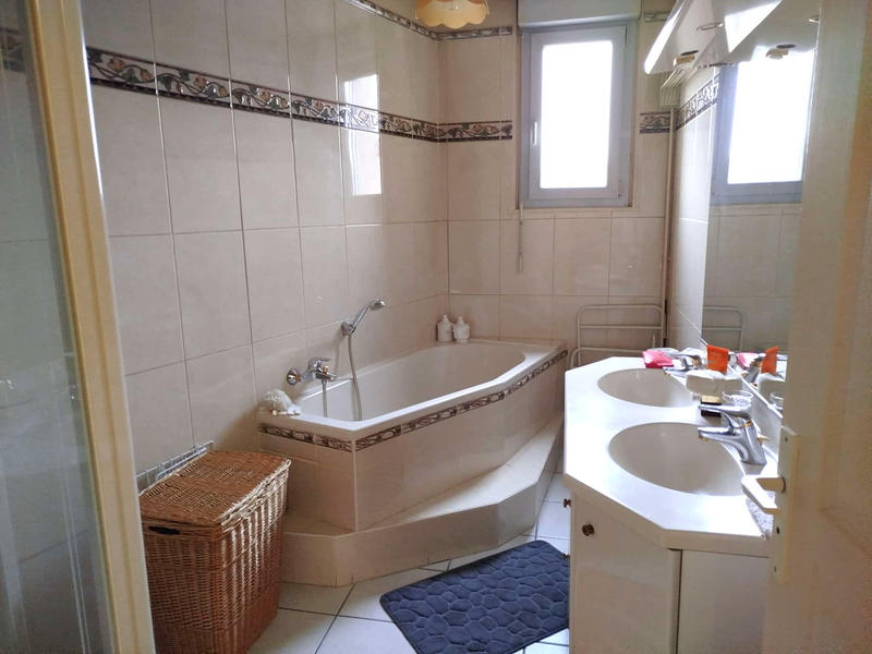 Appartement - 115 m² - 4 pièces