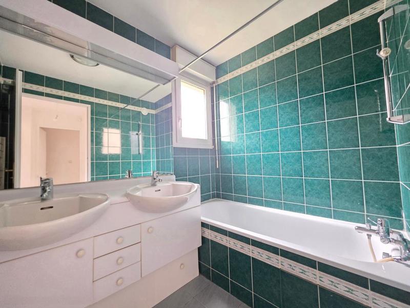 Appartement - 82 m² - 3 pièces