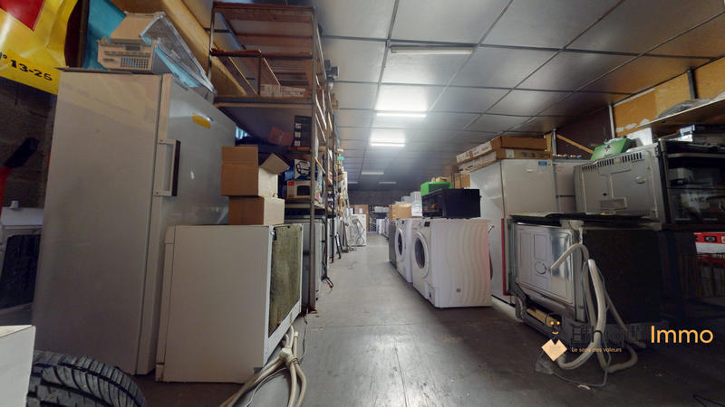 Local commercial - 839 m² - 6 pièces