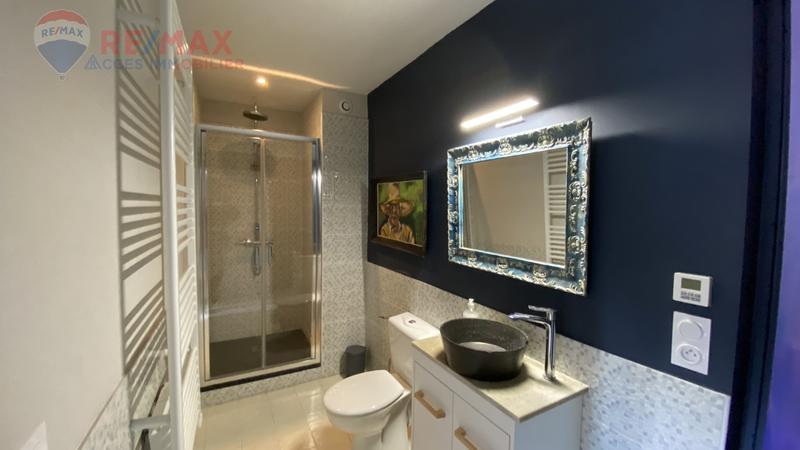 Maison - 392 m² - 12 pièces