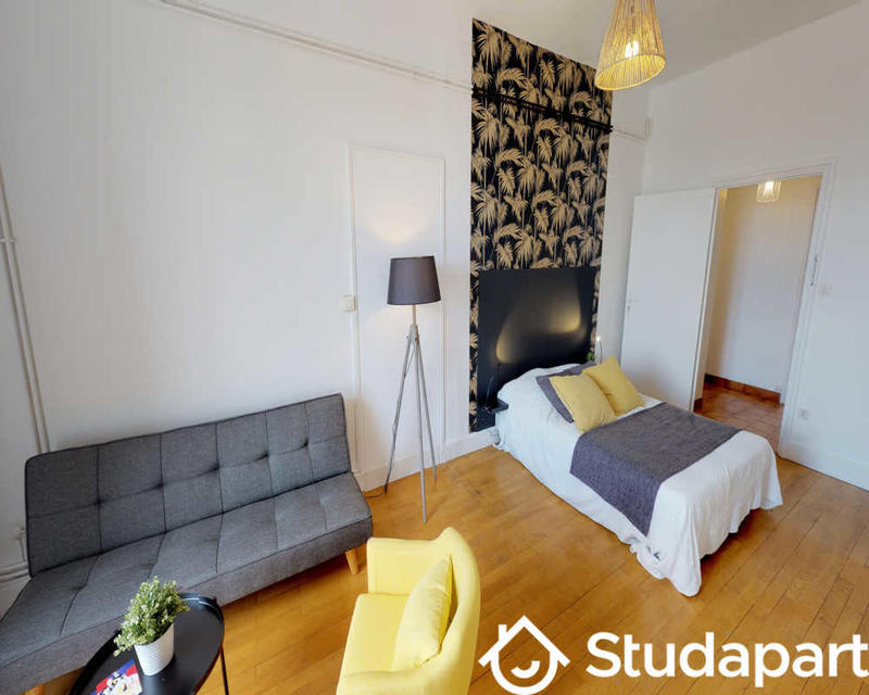 Chambre - 70 m² - 1 pièce