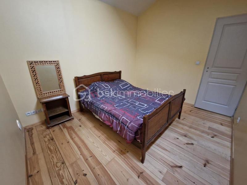 Maison - 214 m² - 8 pièces