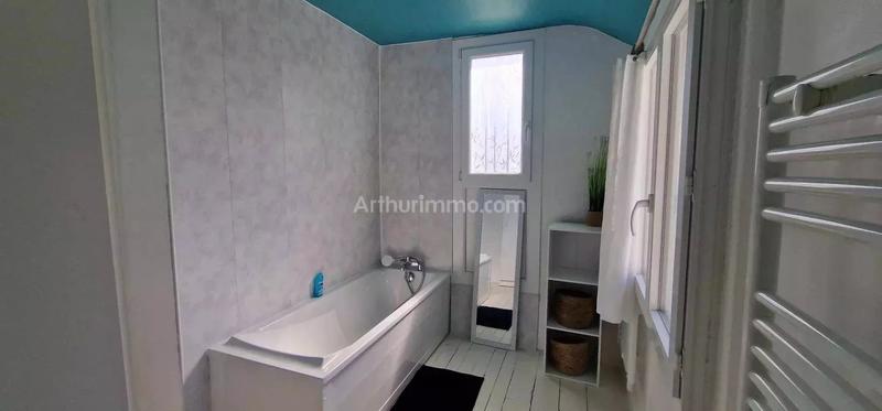 Immeuble - 211 m² - 9 pièces