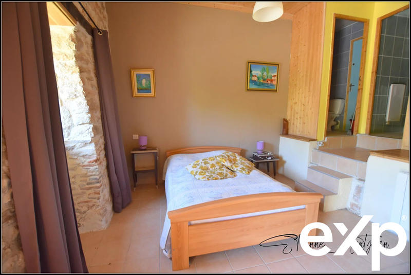 Maison traditionnelle - 157 m² - 6 pièces