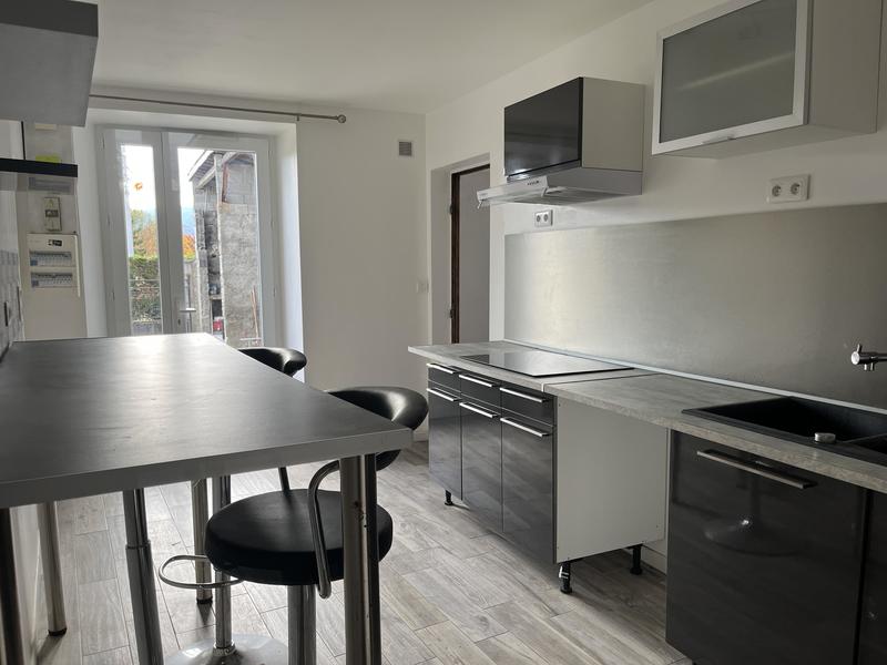 Maison - 96 m² - 5 pièces