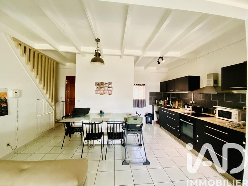 Maison - 93 m² - 4 pièces