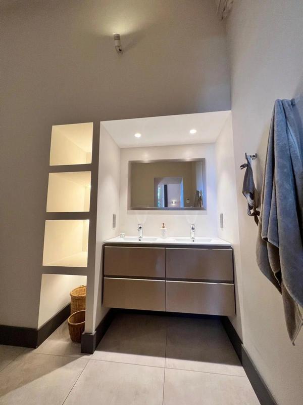 Appartement - 110 m² - 3 pièces