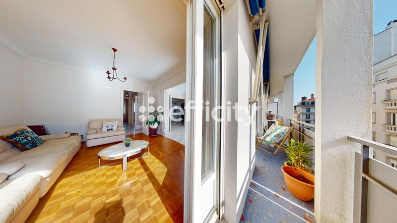 Appartement - 100 m² - 4 pièces