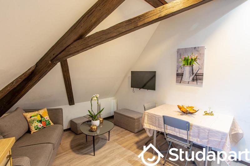 Chambre - 10 m² - 1 pièce