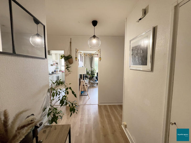 Appartement - 64 m² - 3 pièces