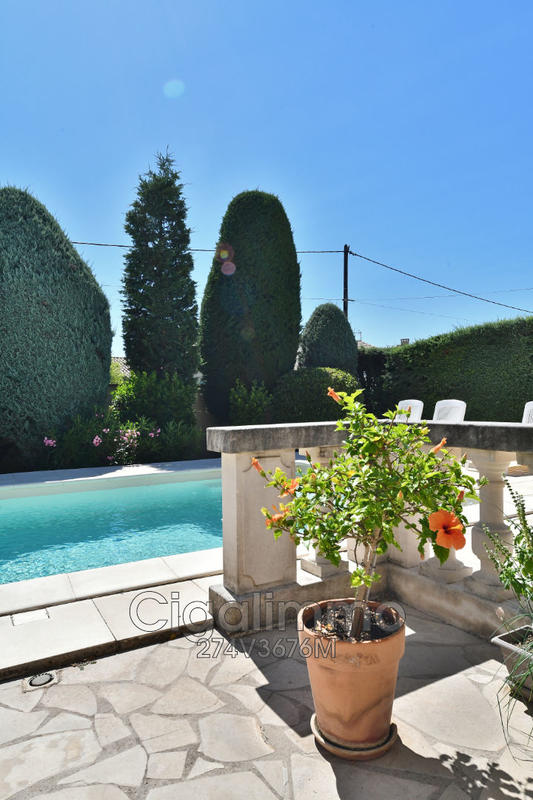 Villa - 179 m² - 8 pièces