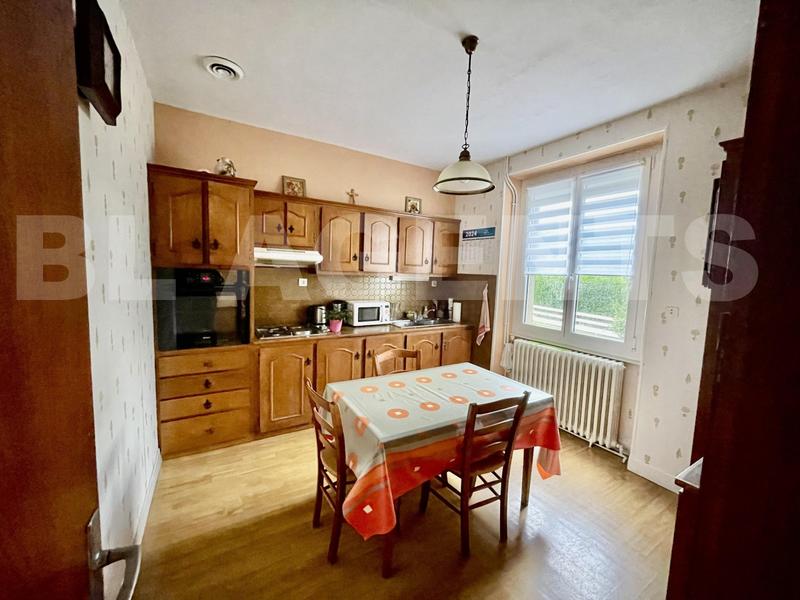 Maison traditionnelle - 125 m² - 5 pièces