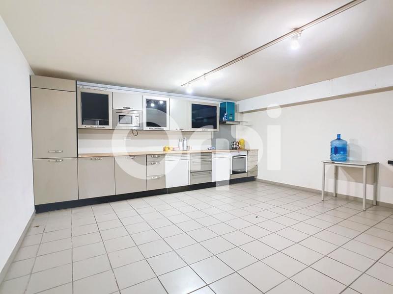 Local commercial - 254 m²