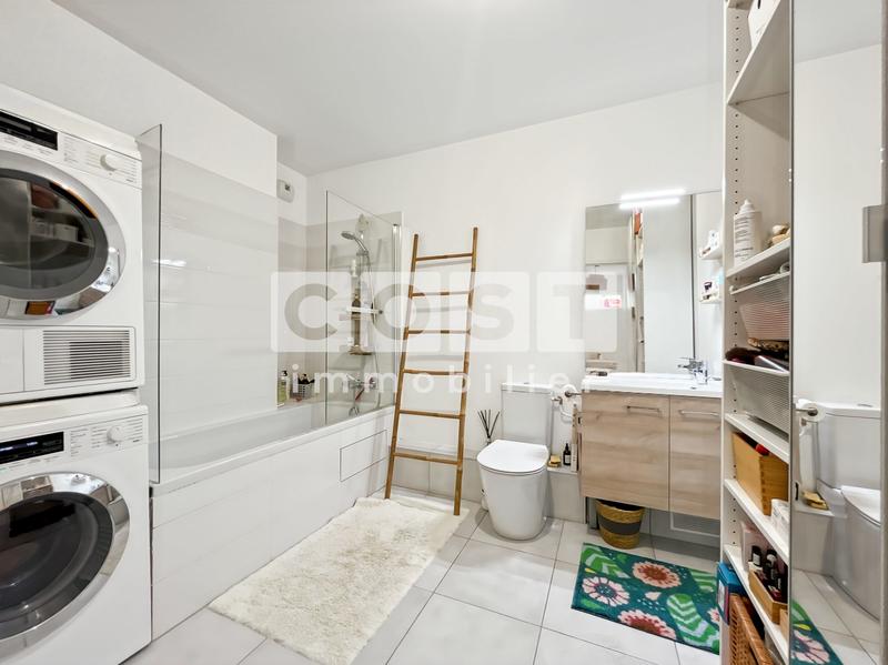 Appartement - 104 m² - 5 pièces