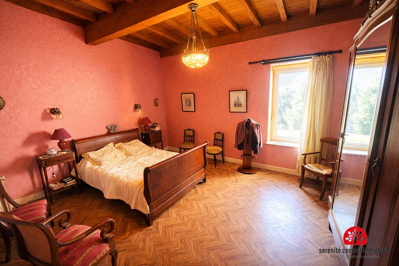 Maison ancienne - 270 m² - 7 pièces