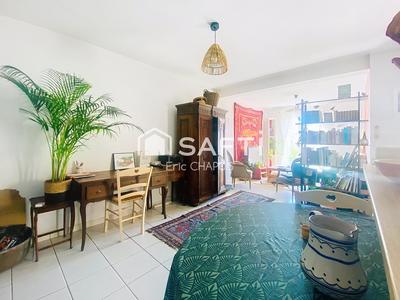 Maison - 93 m² - 5 pièces