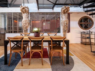 Loft - 148 m² - 3 pièces