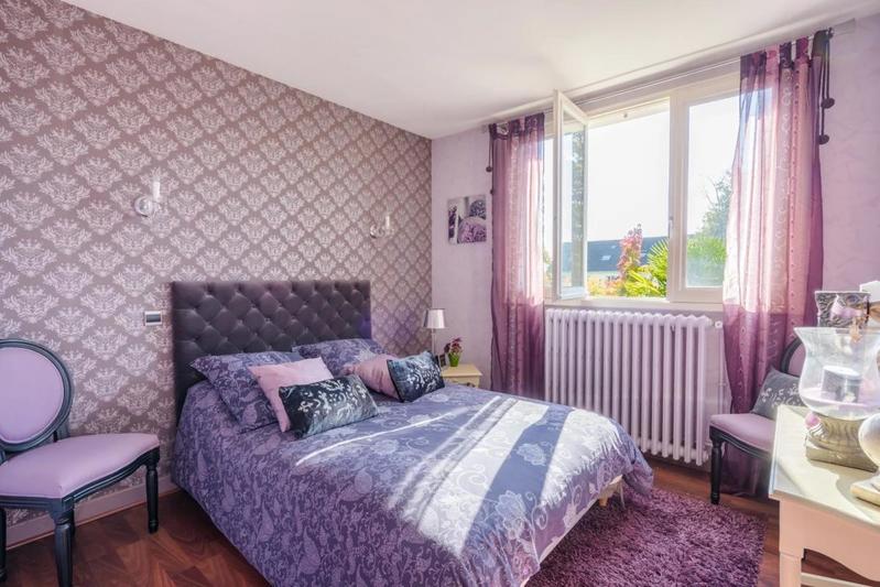 Maison - 230 m² - 10 pièces