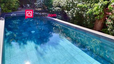 Maison de village - 161 m² - 8 pièces