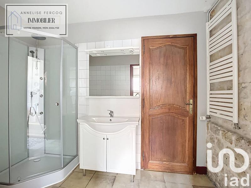 Maison - 250 m² - 8 pièces