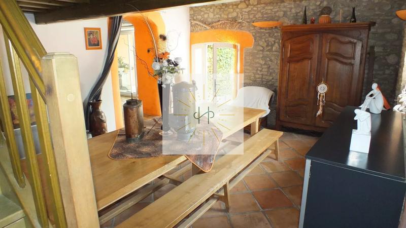 Maison - 182 m² - 7 pièces