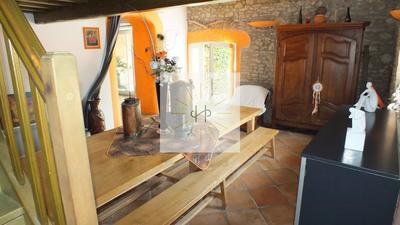 Maison - 182 m² - 7 pièces