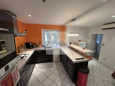 Maison - 88 m² - 3 pièces