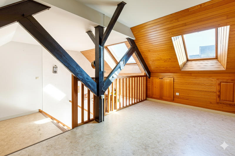 Maison - 158 m² - 6 pièces