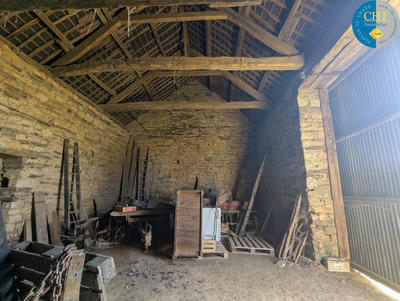 Maison - 140 m² - 2 pièces