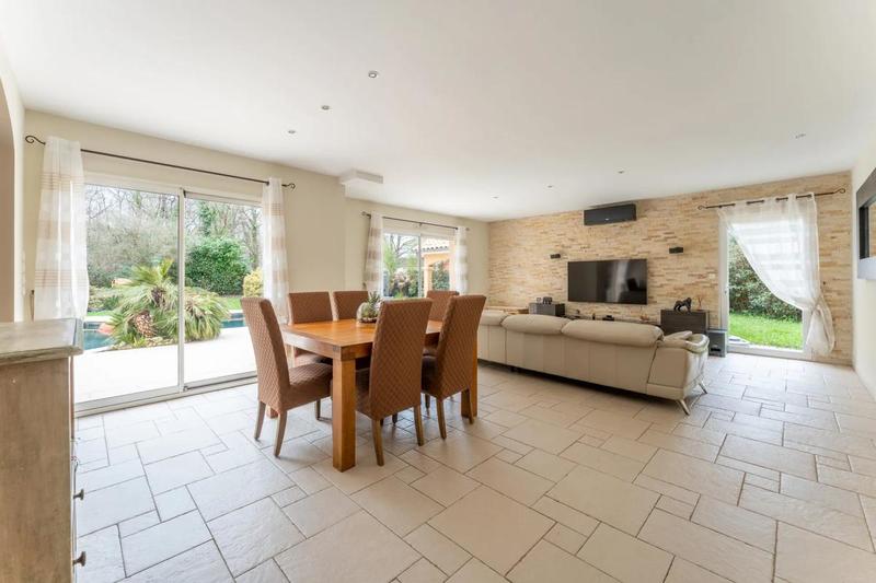 Maison - 170 m² - 6 pièces