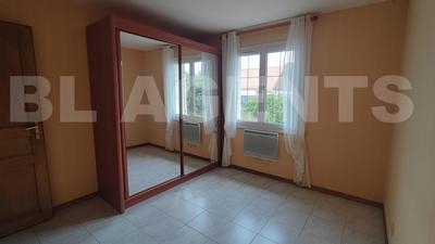 Maison traditionnelle - 174 m² - 7 pièces