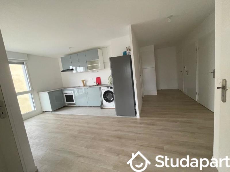 Chambre - 9 m² - 1 pièce