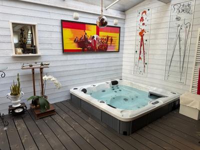 Maison - 310 m² - 10 pièces