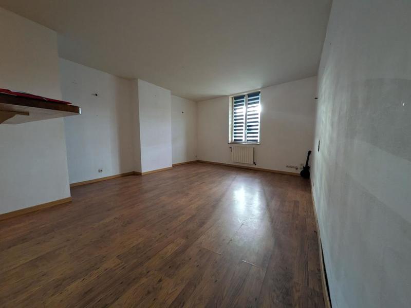 Maison - 180 m² - 3 pièces